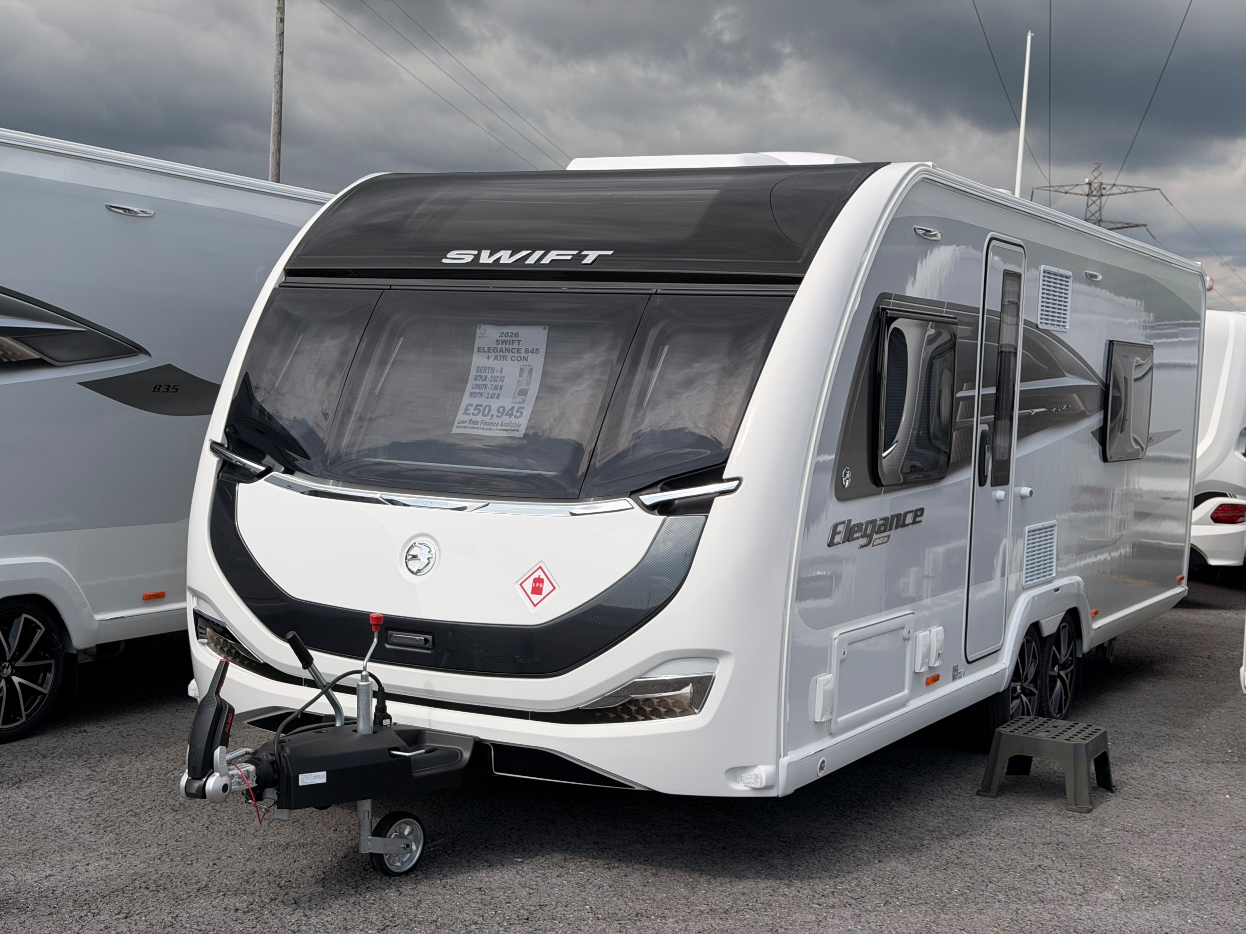 Swift Elegance 845  &  TRUMA AIR CON