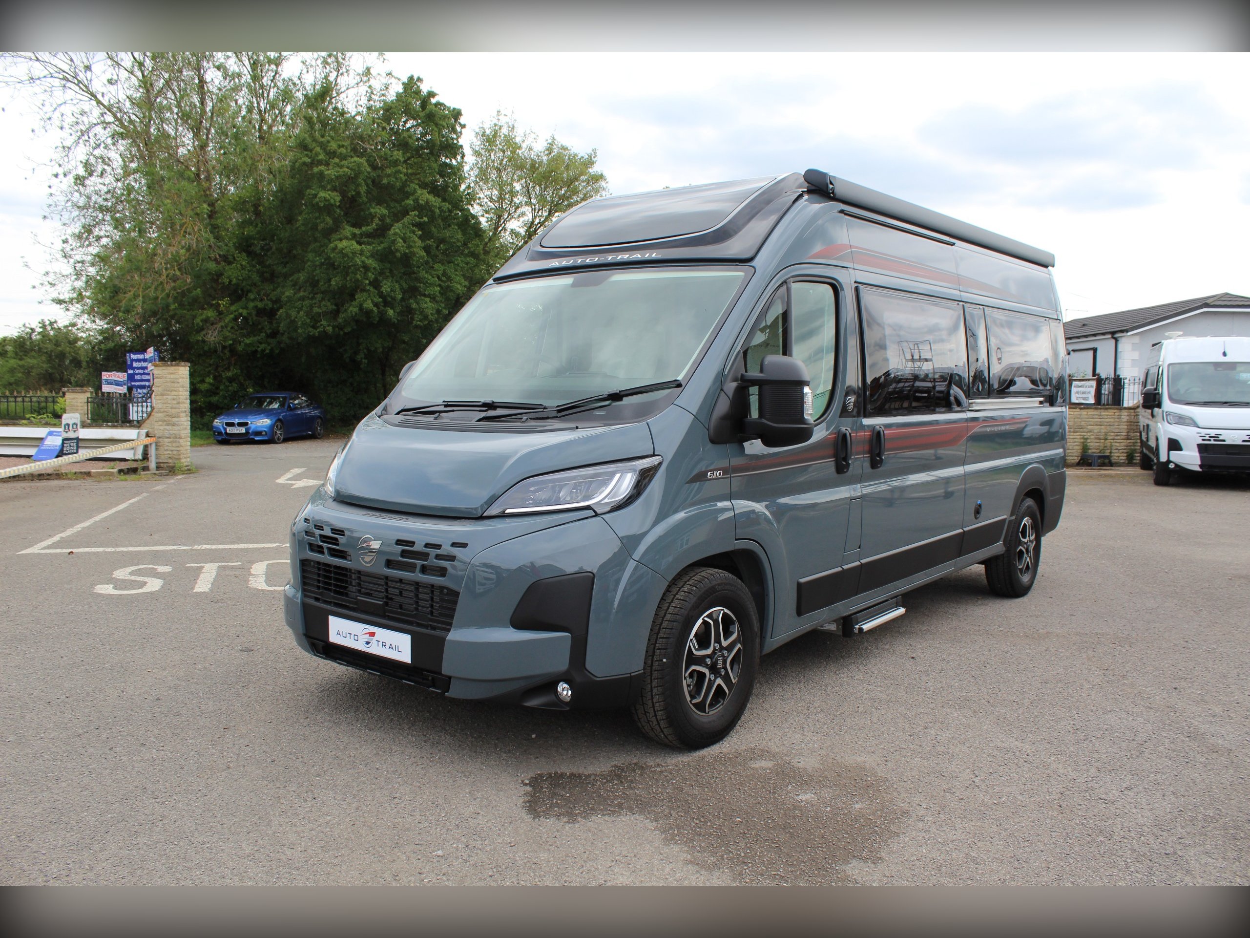 Auto-Trail V-Line 610 Sport 140BHP Auto
