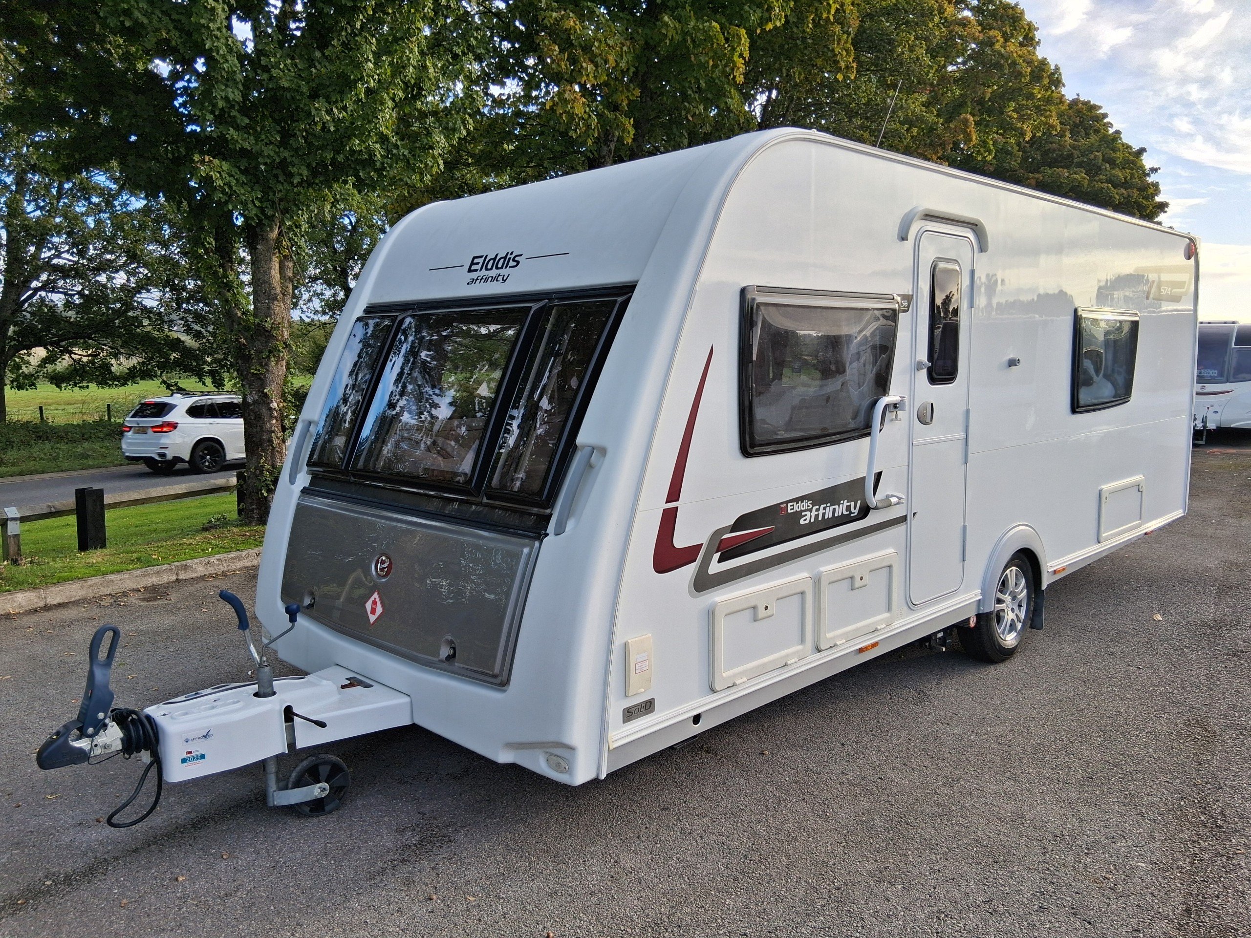 Elddis Affinity 574