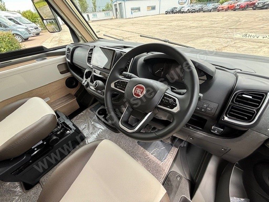 MOBILVETTA K-YACHT T-LINE 86/2