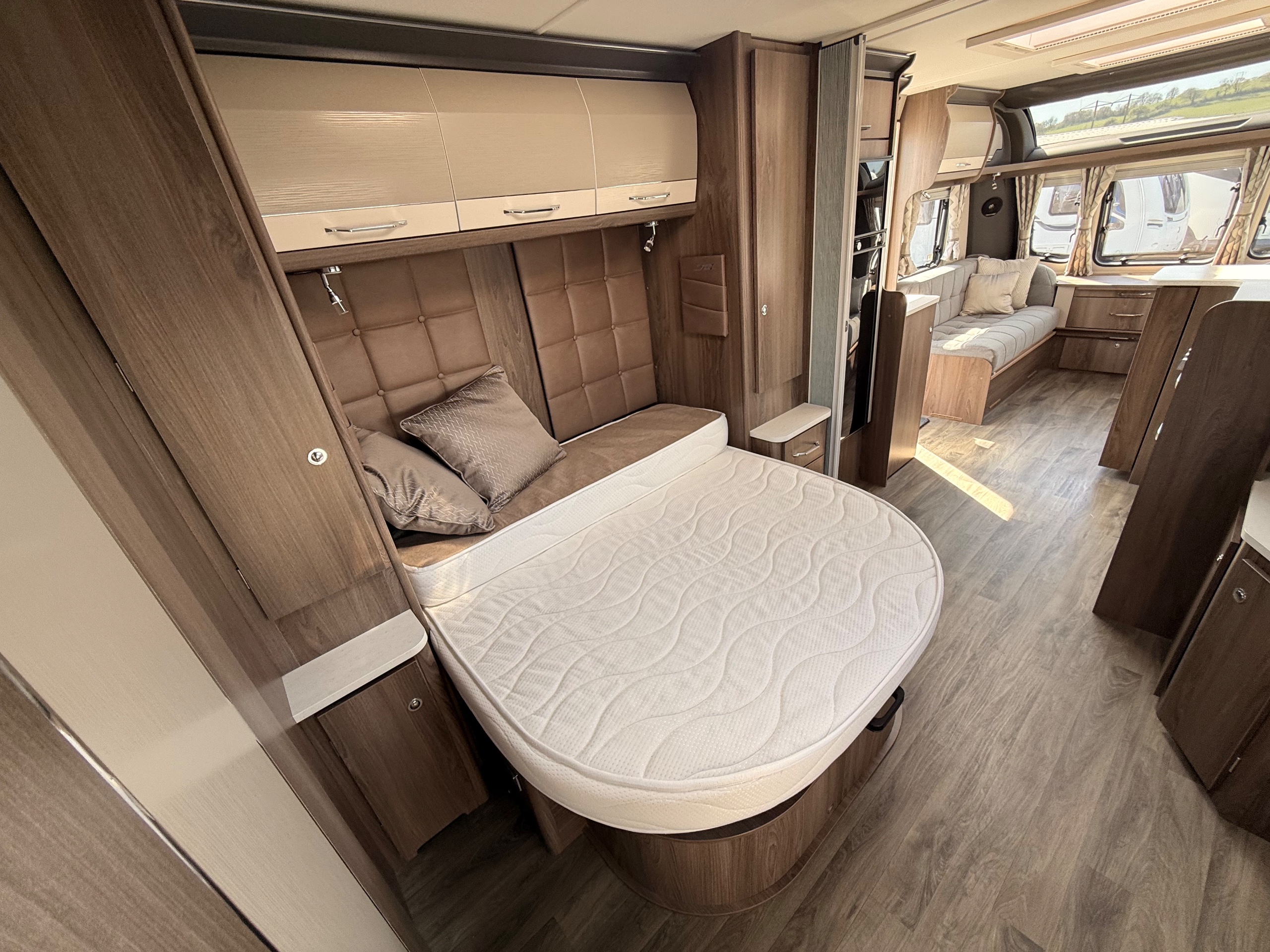 2022 Coachman Laser Xcel 875