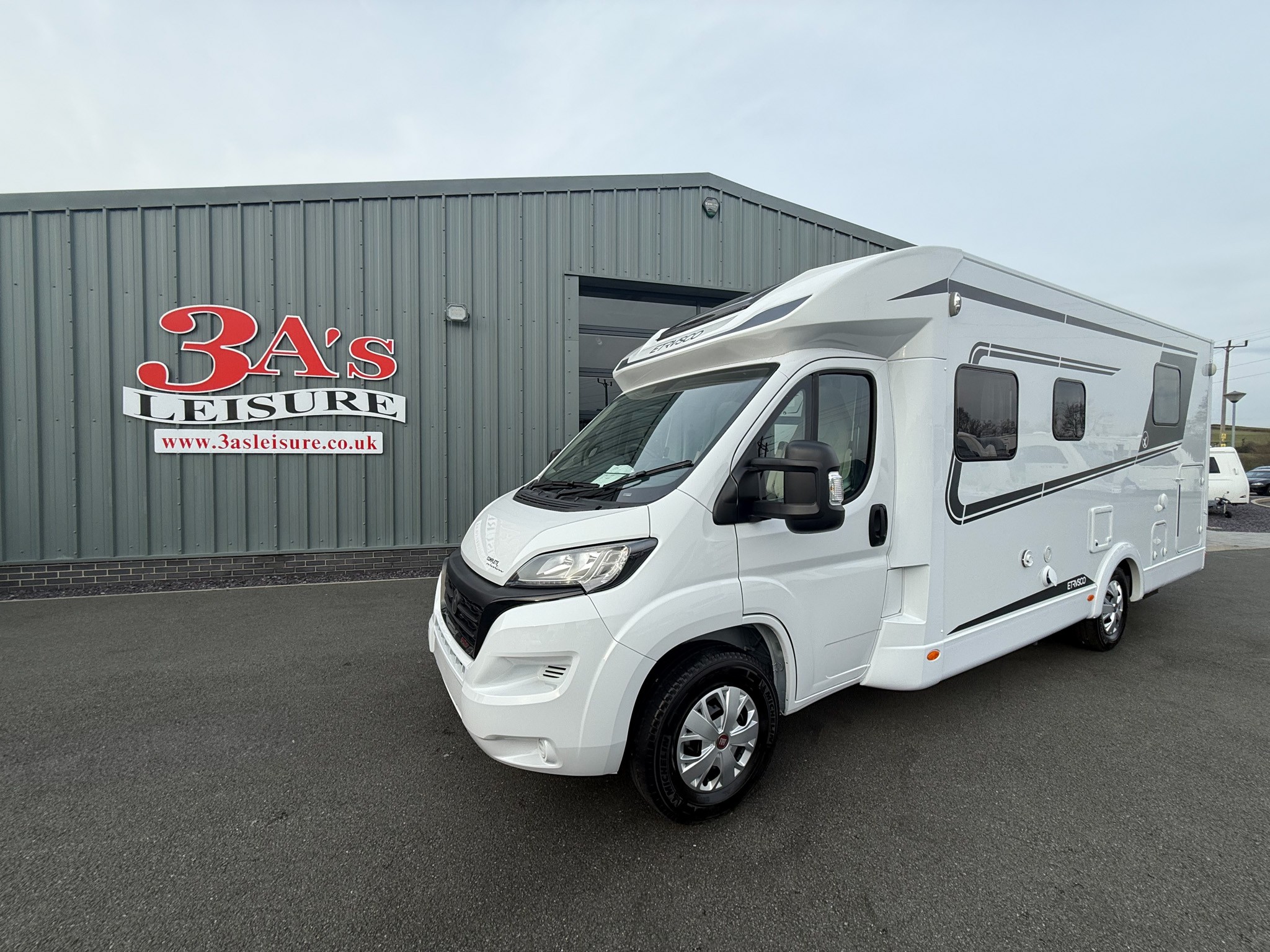 Etrusco T 7400 QBC