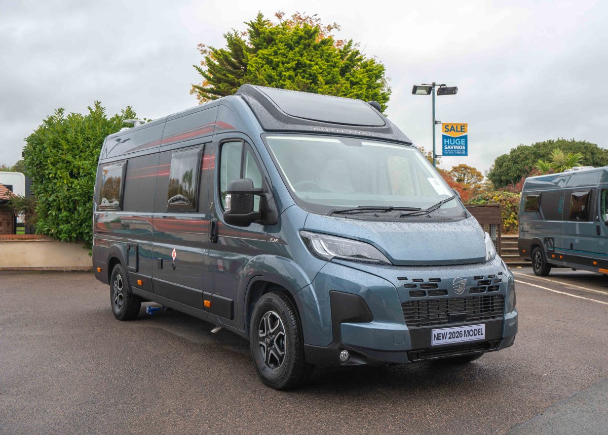 Auto-Trail V-Line 636 SE 140BHP (2024) 2-Berth Rear-Lounge Campervan