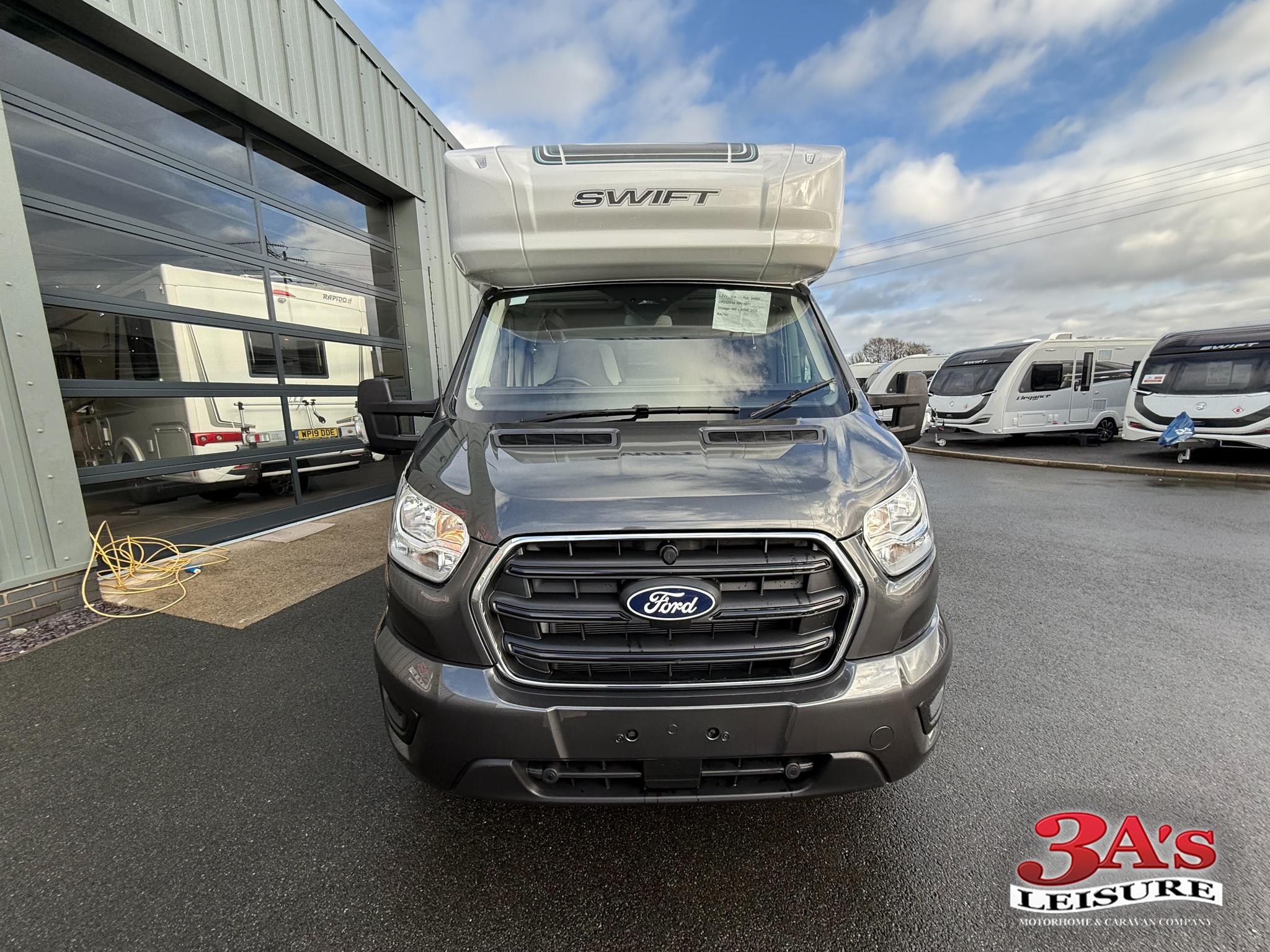Swift Voyager 485