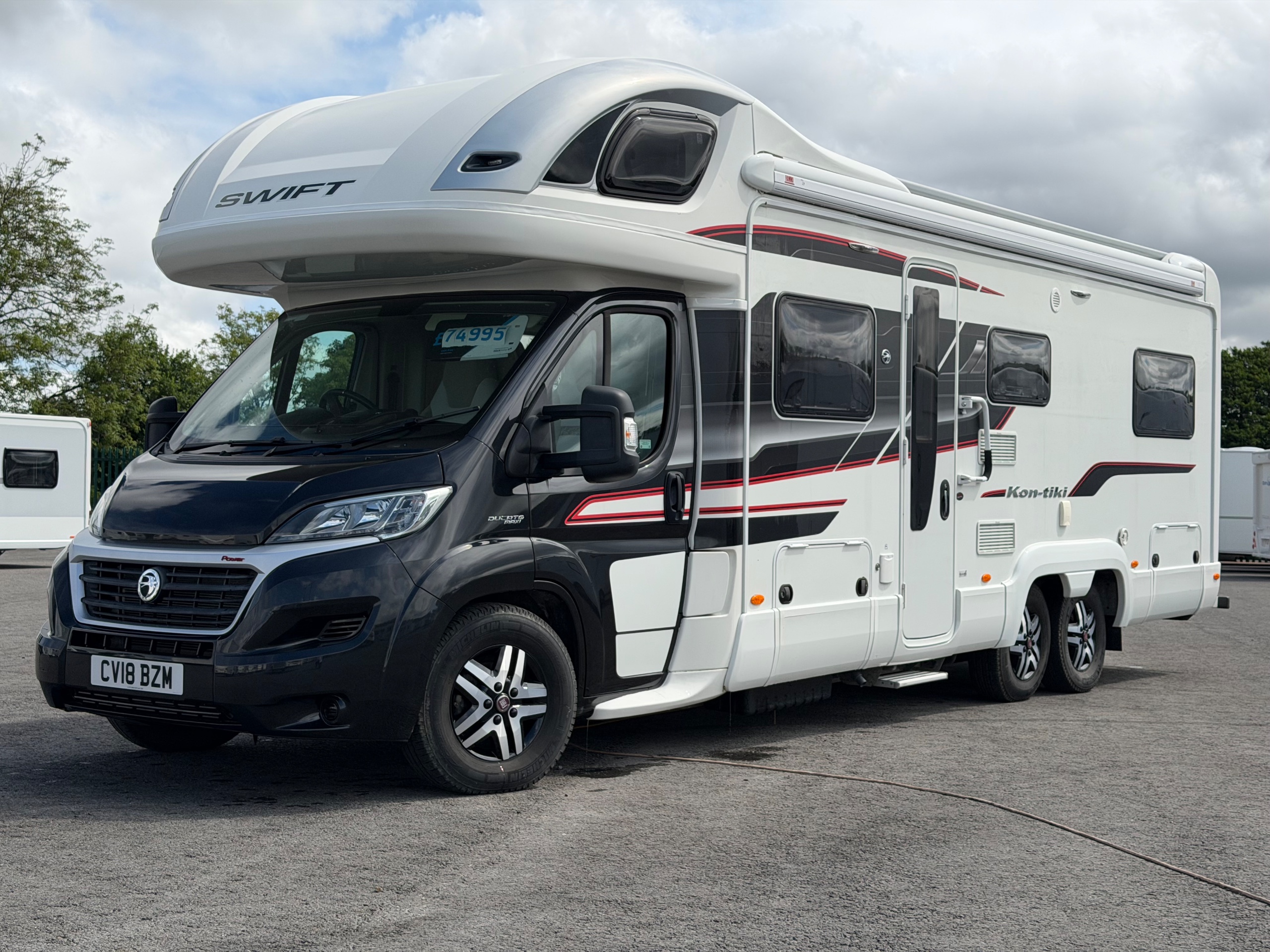 Swift Kon-Tiki 649 Black Edition