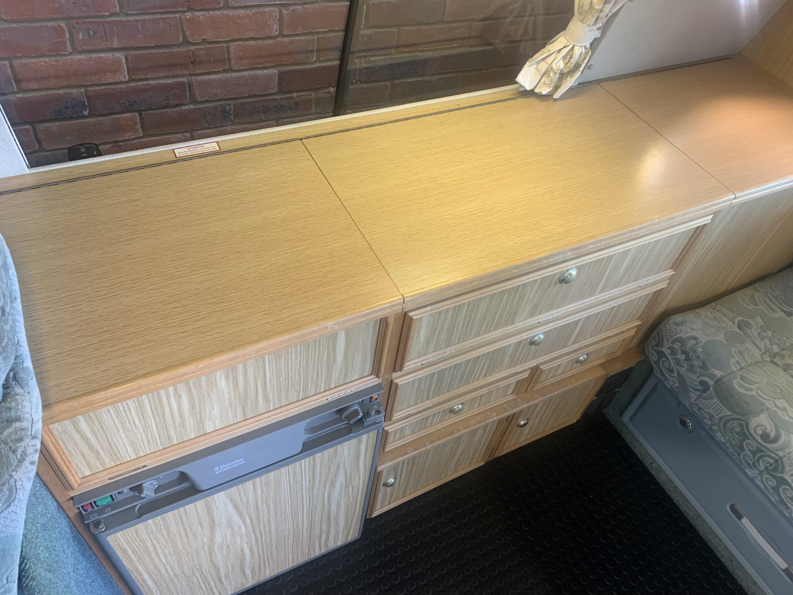 Auto-Sleepers Trident AutoSleeper Trident, 2+2 Berth, 4 Belts, Low Mileage, MOT, 12 Months Warranty, Habitation Service