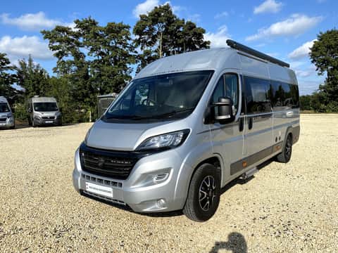 Autotrail V-Line 635 Sport 140BHP Auto
