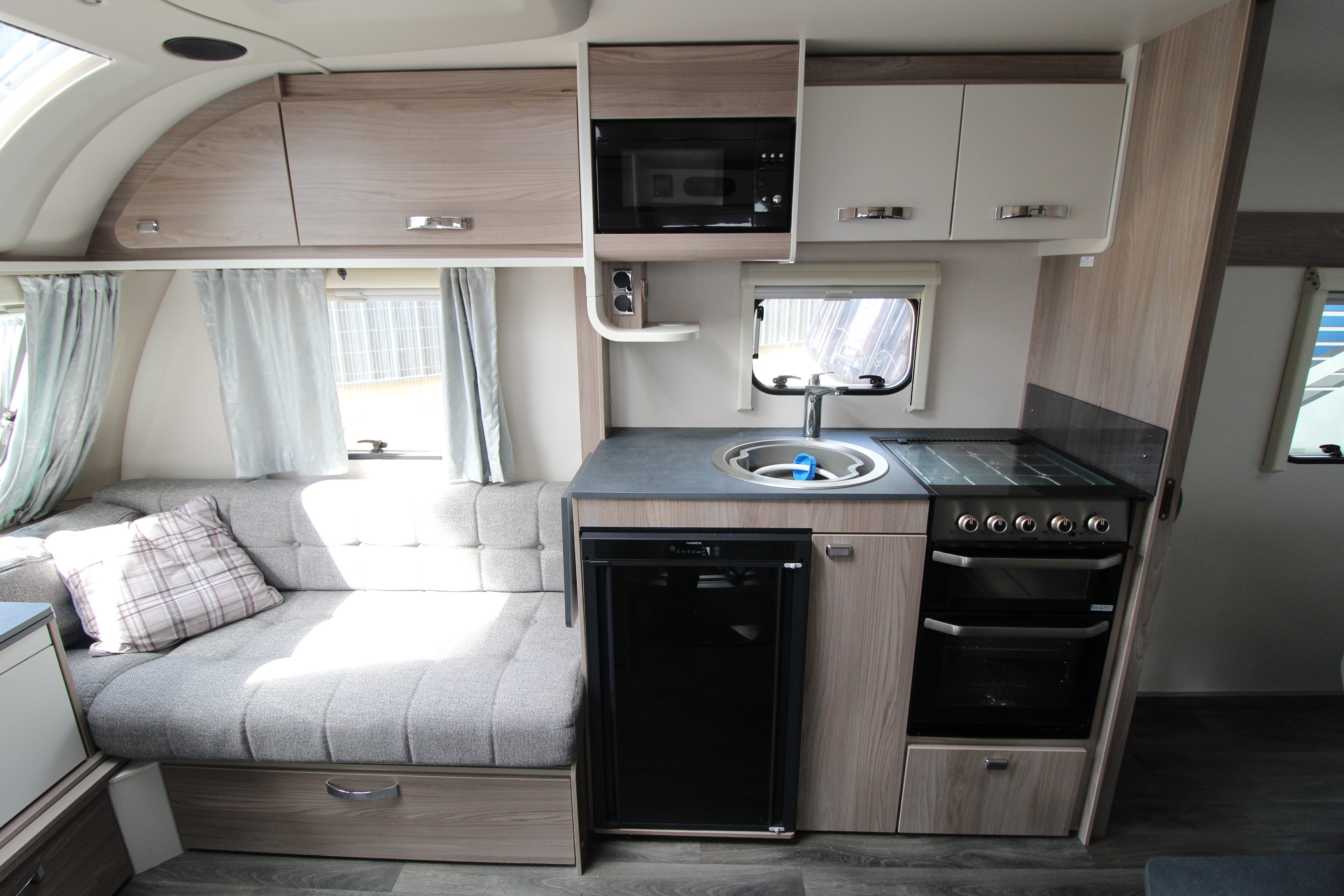 2026 Swift Sprite Major 4 SB - 4-Berth with Transverse Island Bed