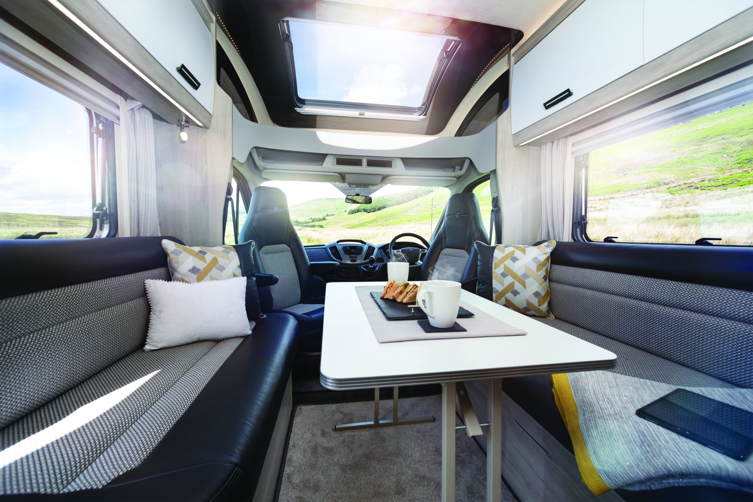 Ford Autotrail F-Line F60 165BHP Auto