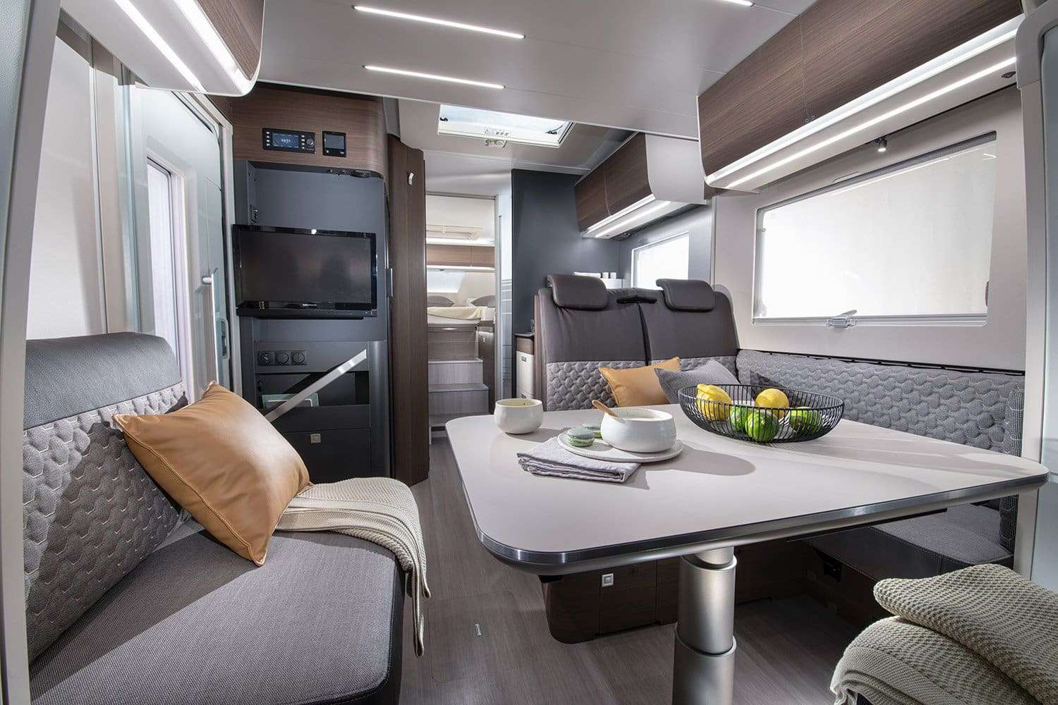 Adria Matrix 60YR 670 SL