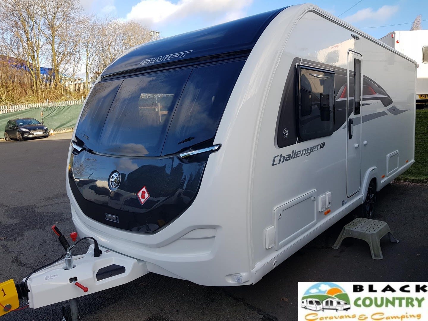 New Swift Challenger SE 580 2024 4-Berth with Transverse Island Bed