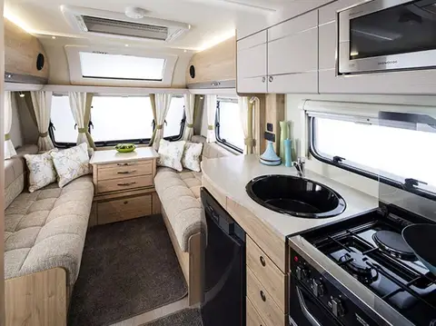 2014 Elddis Avante 550