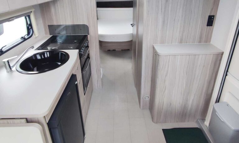 Elddis Avante 550