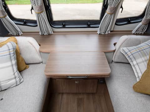 2000 Coachman Vip