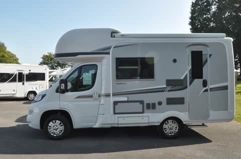 Auto-Sleepers Nuevo ES 2003 4-Berth Motorhome with Overcab Bed