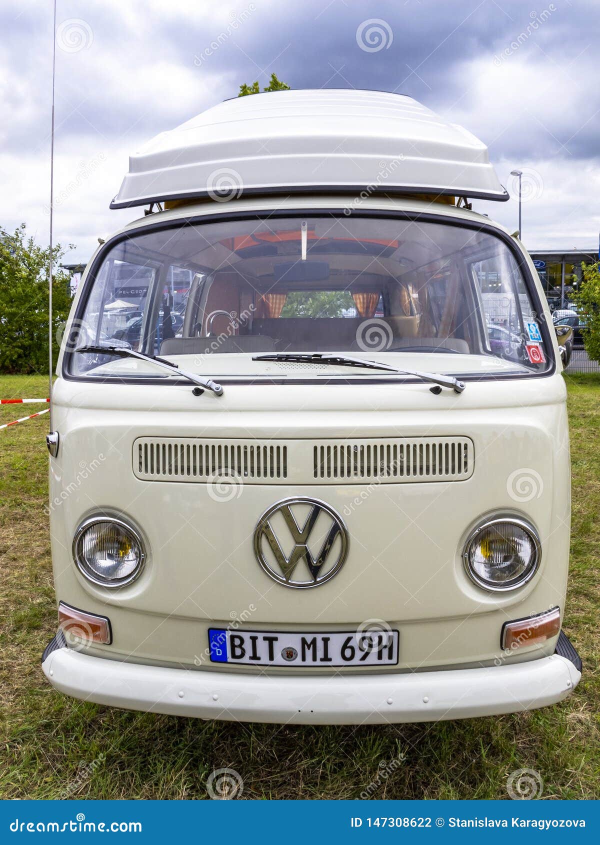Volkswagen T2 Campervan