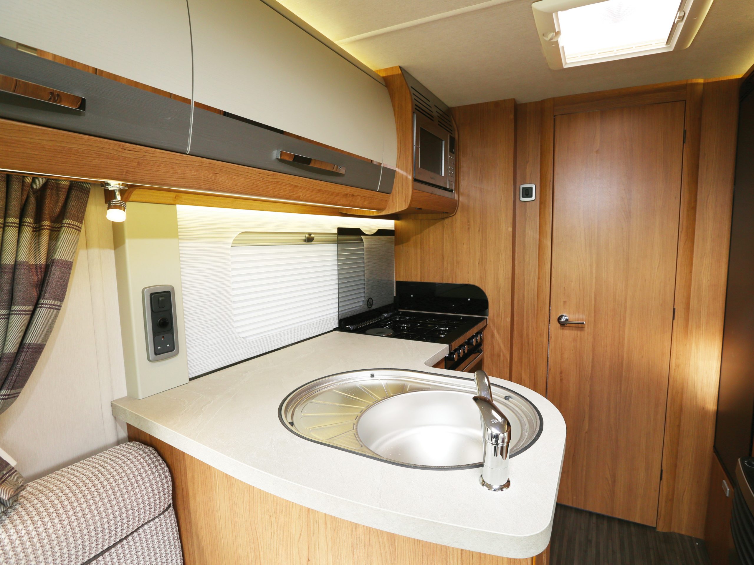 AUTOTRAIL TRACKER RS