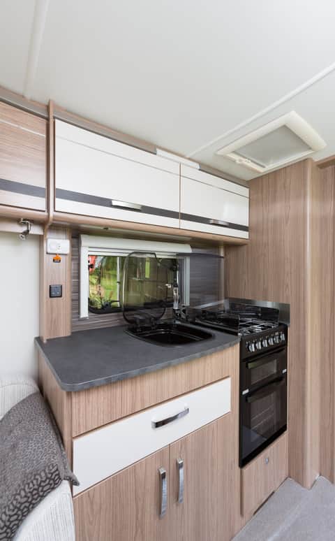 2016 Coachman Pastiche 470-2