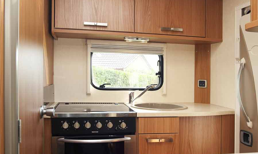 Autocruise Starfire 2004 Used 2 Berth French Bed Motorhome