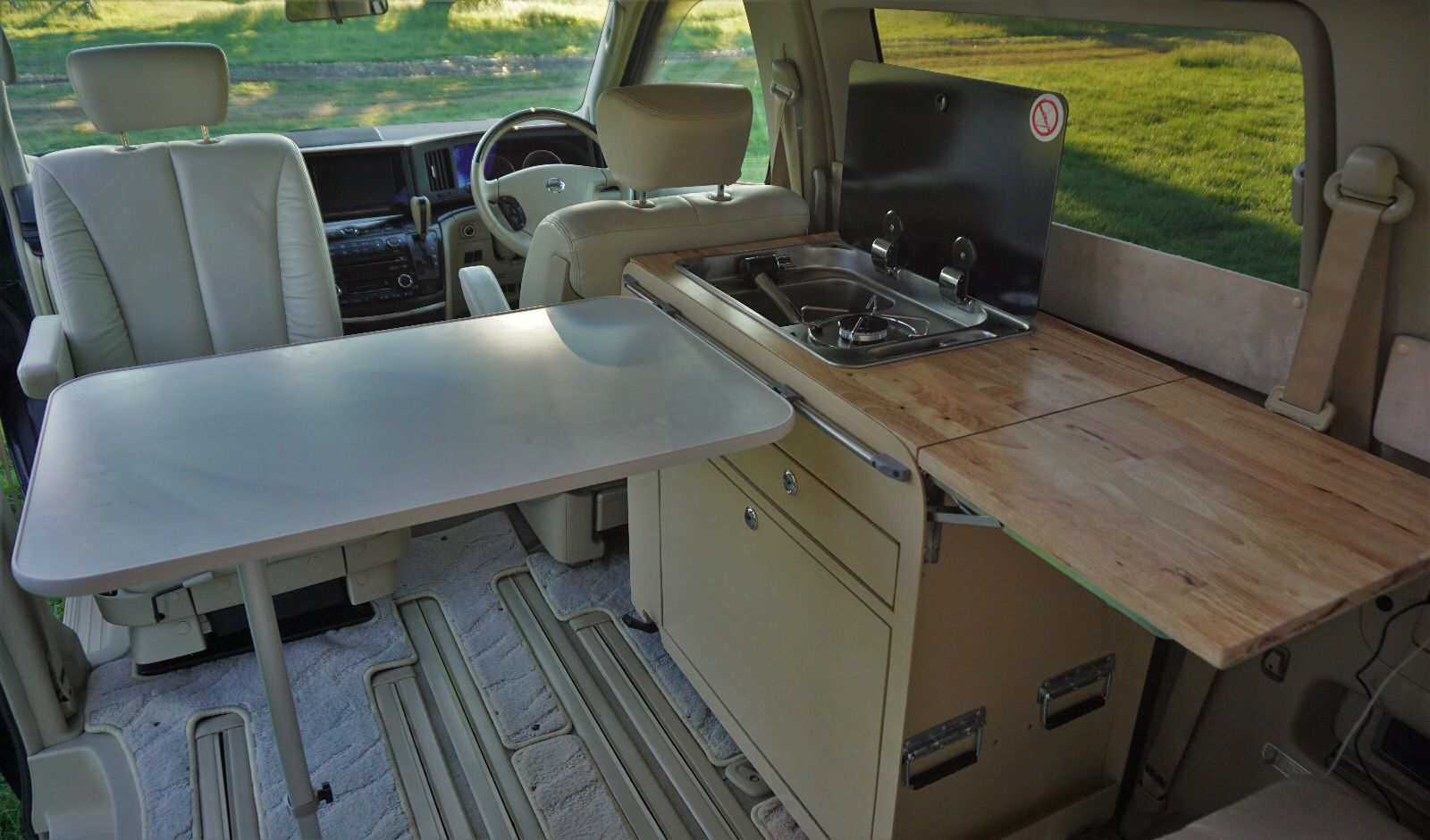 2004 Nissan Elgrand camper
