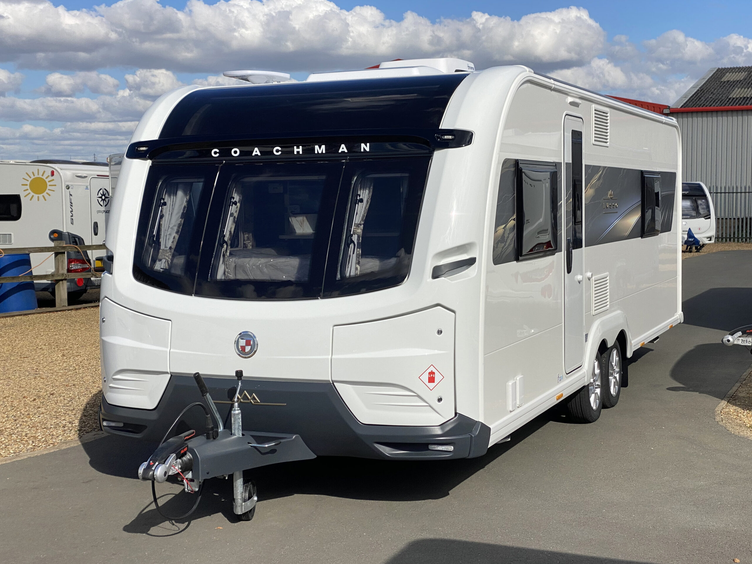 Coachman Lusso Ii