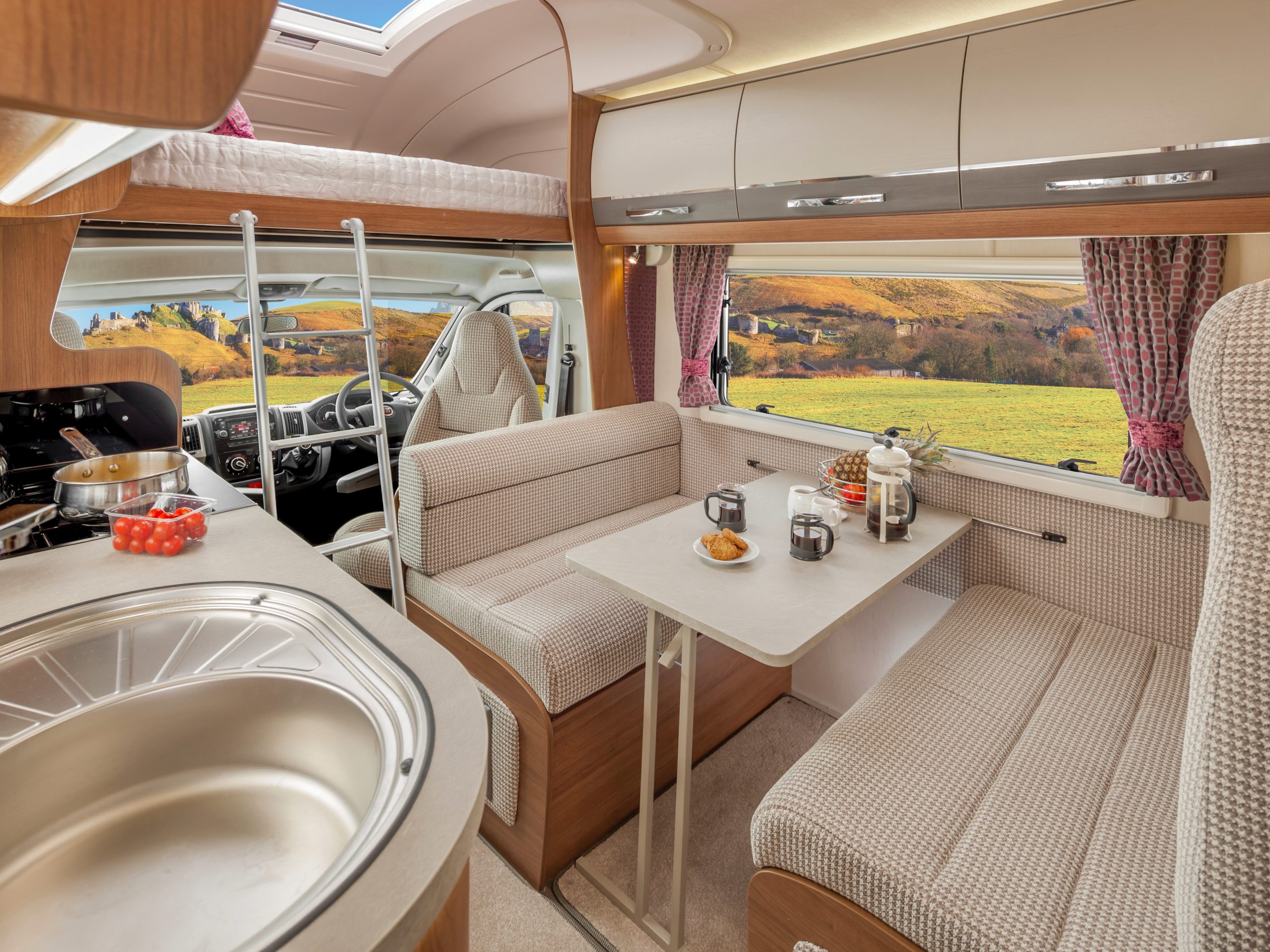 2019 Auto-Trail Frontier 4-Berth Fixed Bed Automatic