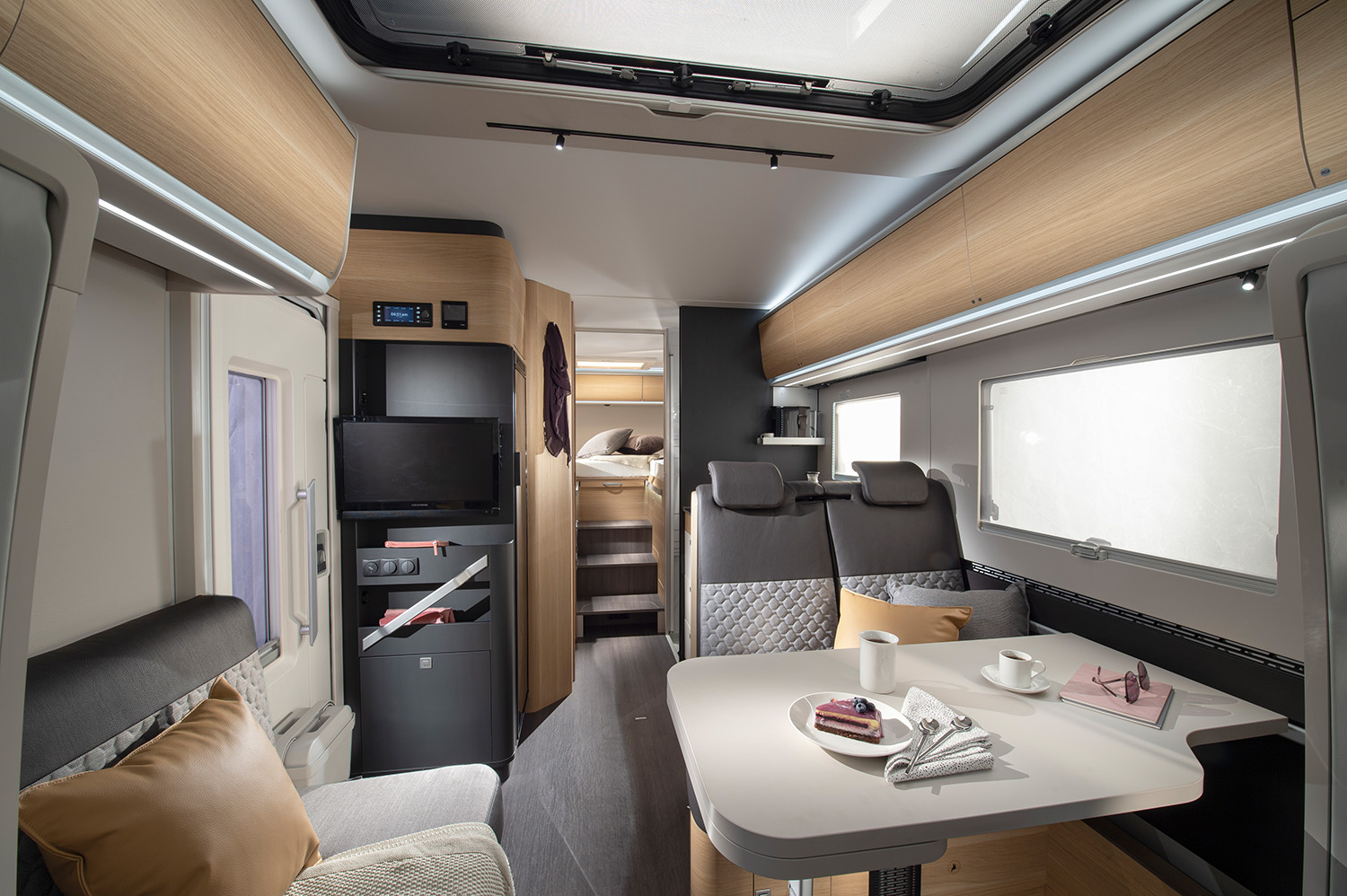 Adria Coral Axess S 670 SLT