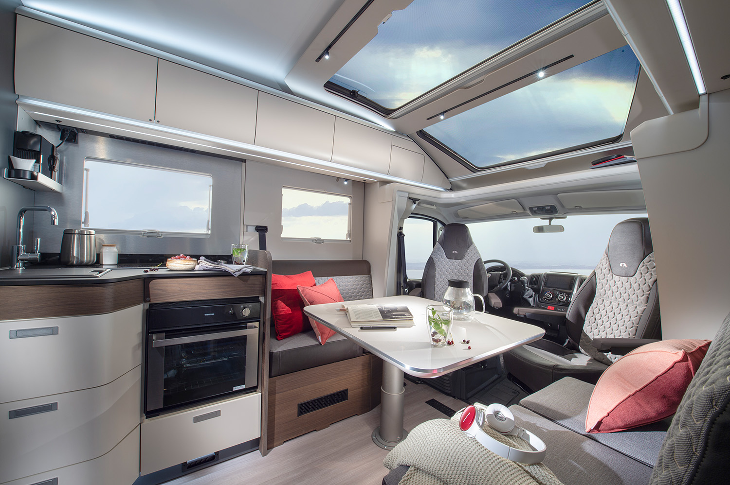 Adria Coral Supreme 670 DC