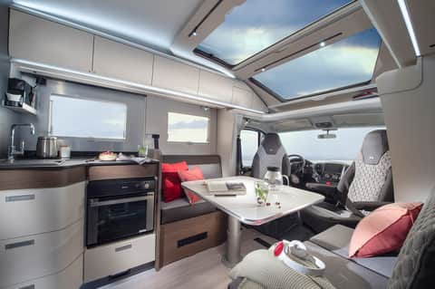 Adria Coral Supreme 670 DC