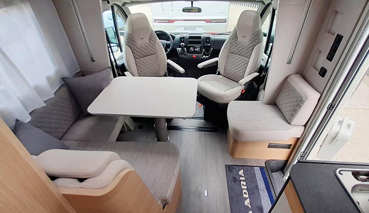 Adria Matrix 60YR 670 SL