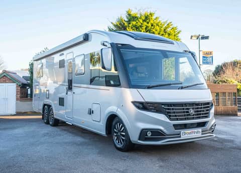 Adria Supersonic 890 LC 170BHP Auto