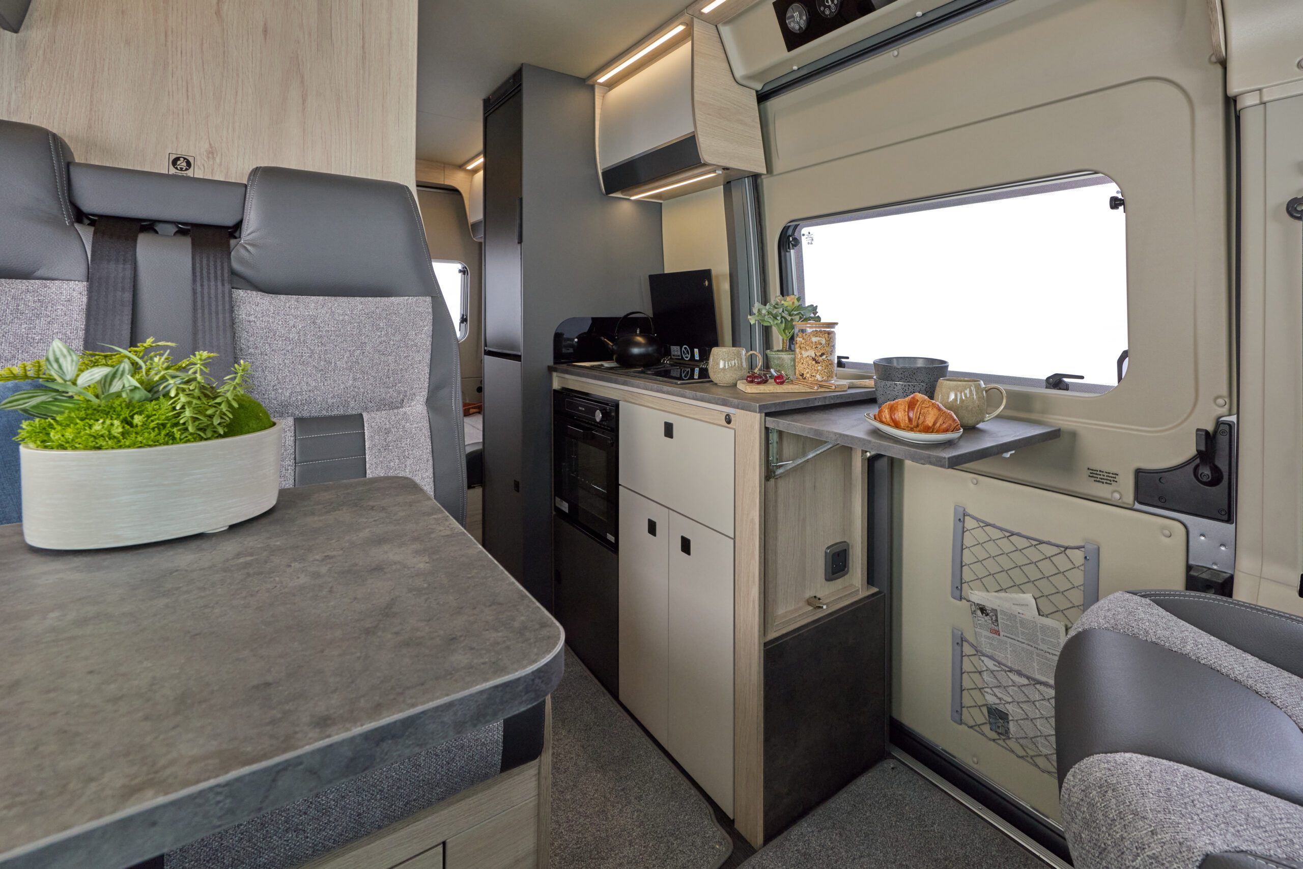 AUTOTRAIL ADVENTURE 65