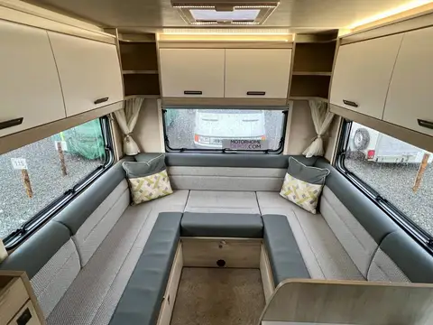 2025 Auto-Trail F-LINE F68