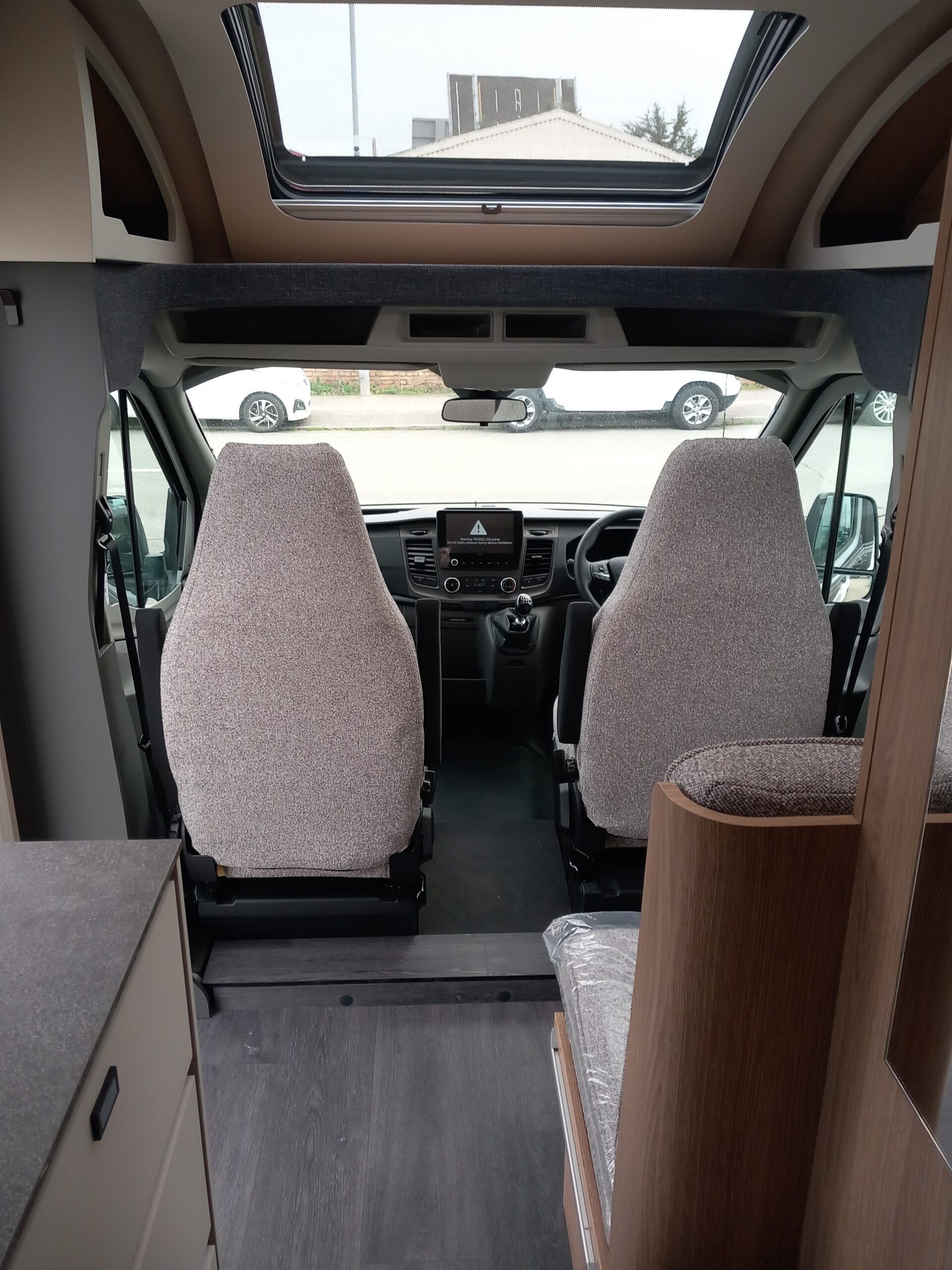 Autotrail Excel 620G 165BHP
