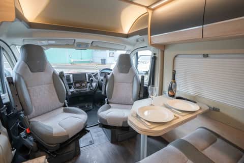 Auto-Trail Expedition 68 140BHP 2024 2-Berth Manual Motorhome
