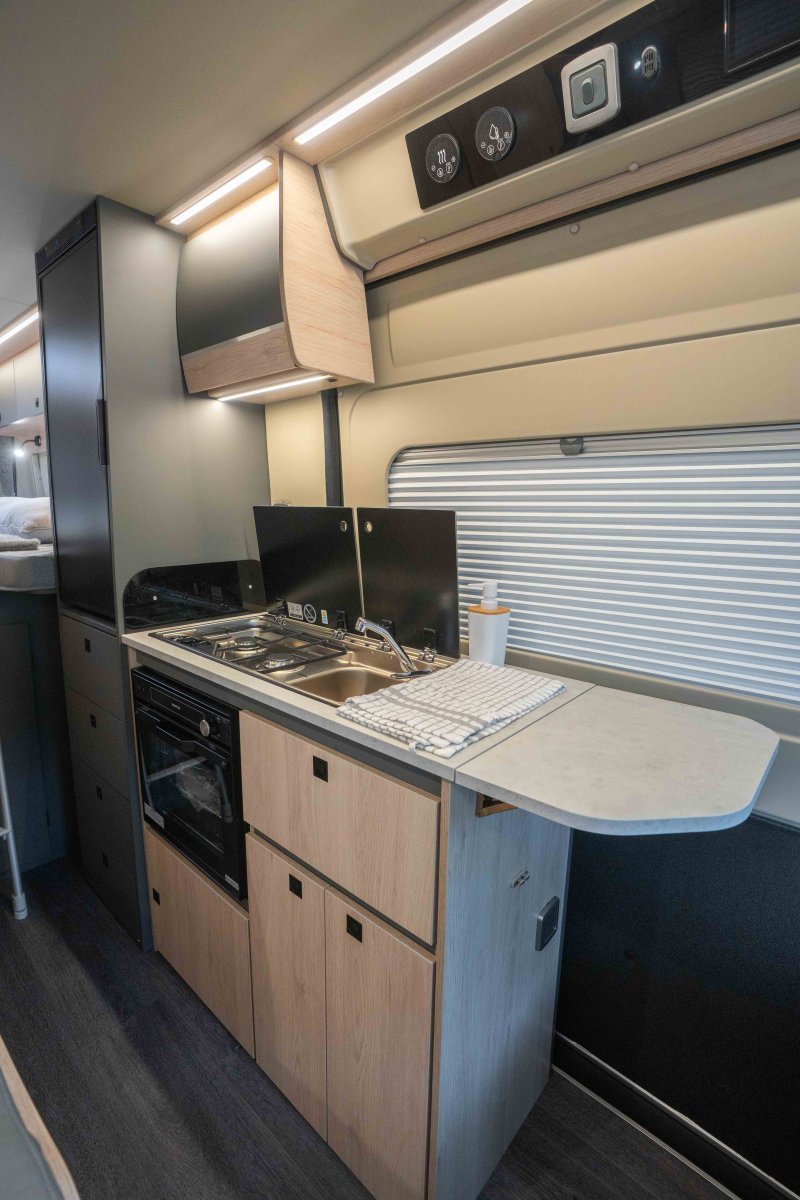 Auto-Trail Expedition 68 140BHP 2024 2-Berth Campervan