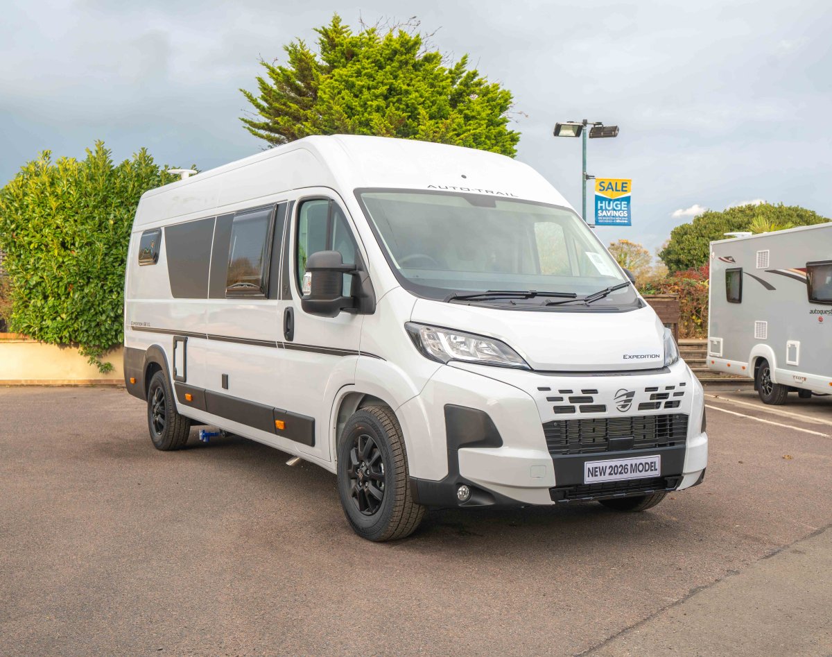 Auto-Trail Expedition 68 140BHP 2024 2-Berth Manual Motorhome