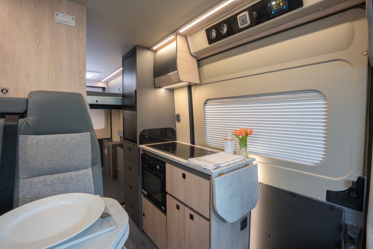 Auto-Trail Expedition 68 XL 140BHP 2024 4-Berth Manual Motorhome