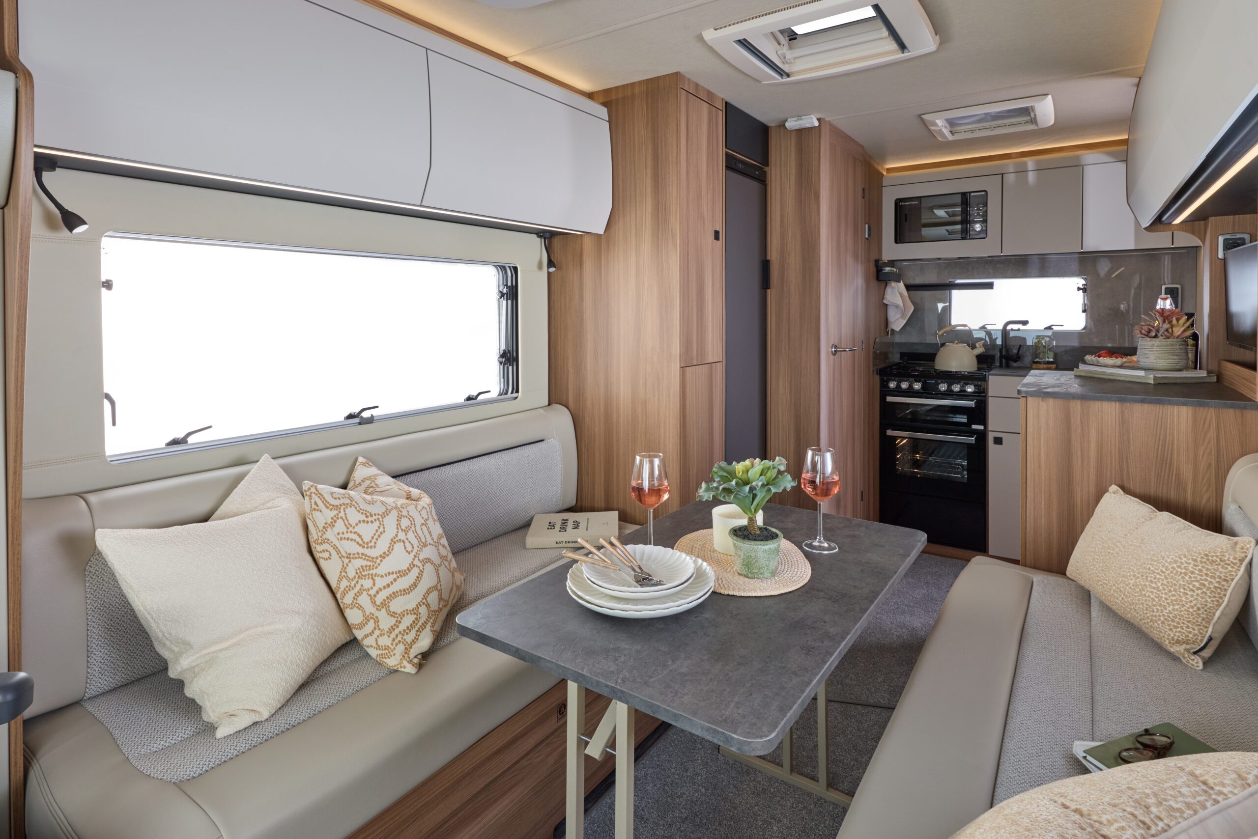 Autotrail Imala 615 140BHP Lo Line Auto