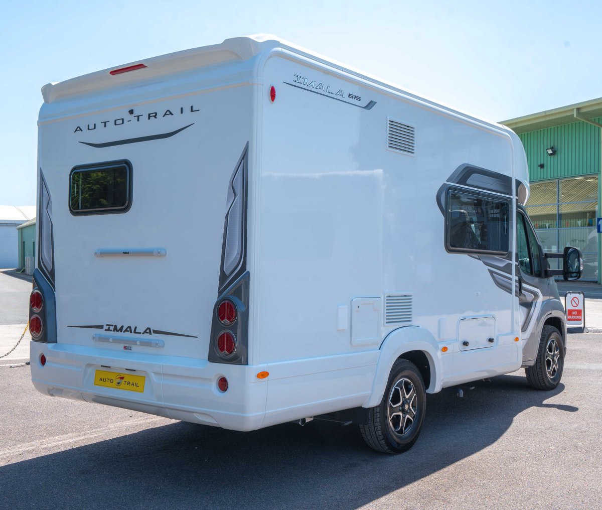 Autotrail Imala 615 140BHP Lo Line Auto