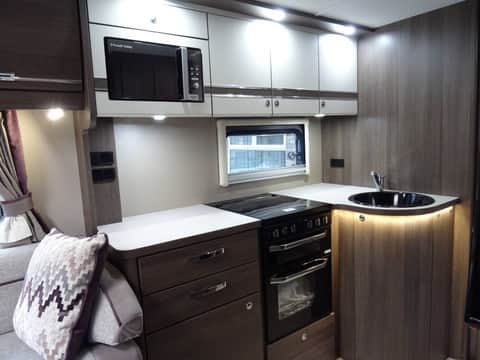 2018 Elddis Encore 254