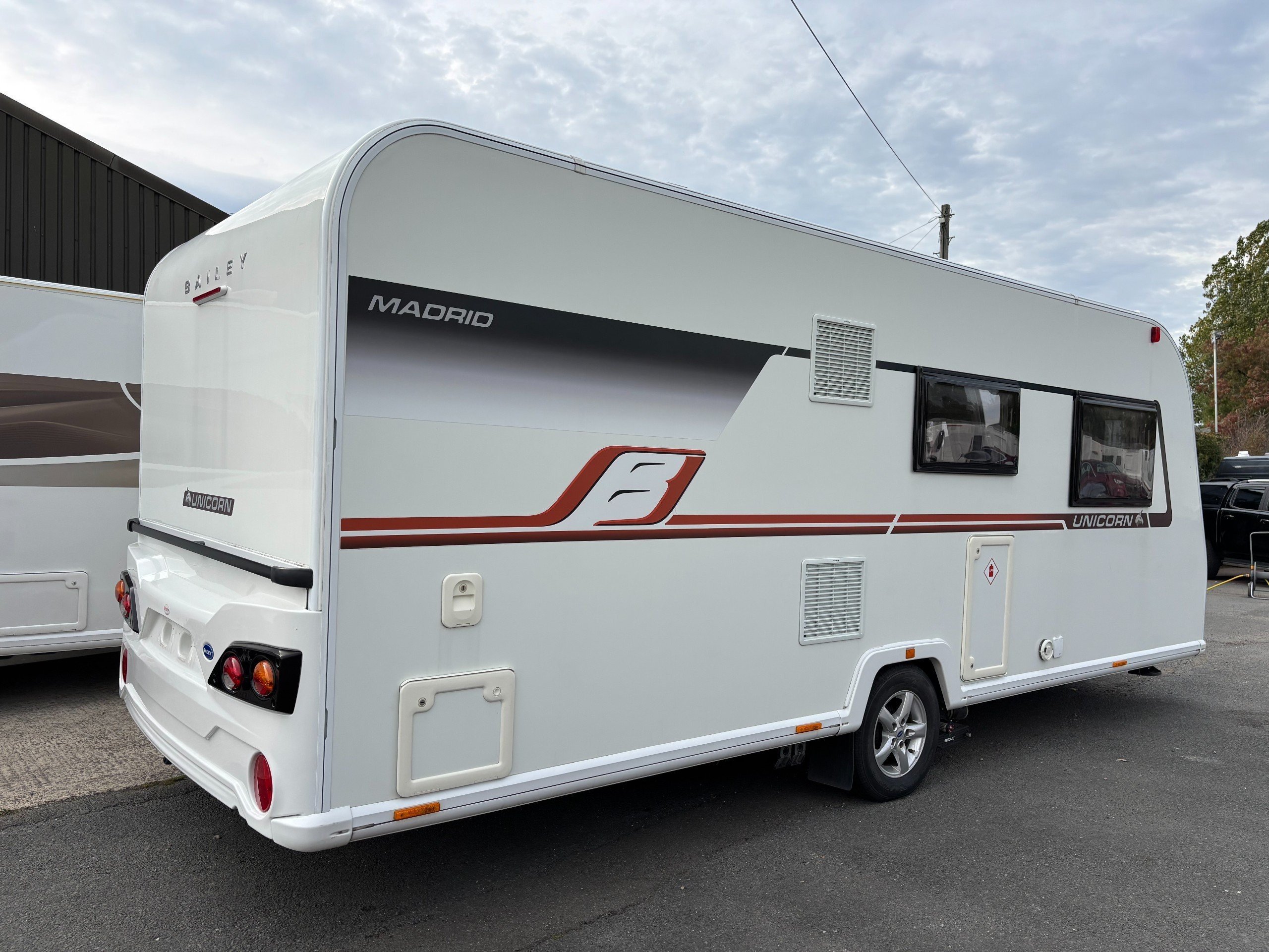 Bailey Unicorn Madrid S4