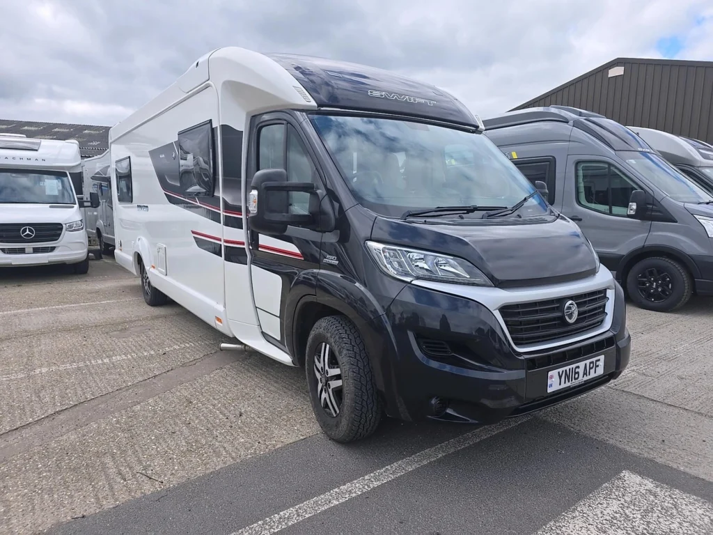 2000 Bailey Bolero 744 PR 4 Berth Motorhome with Rear Lounge