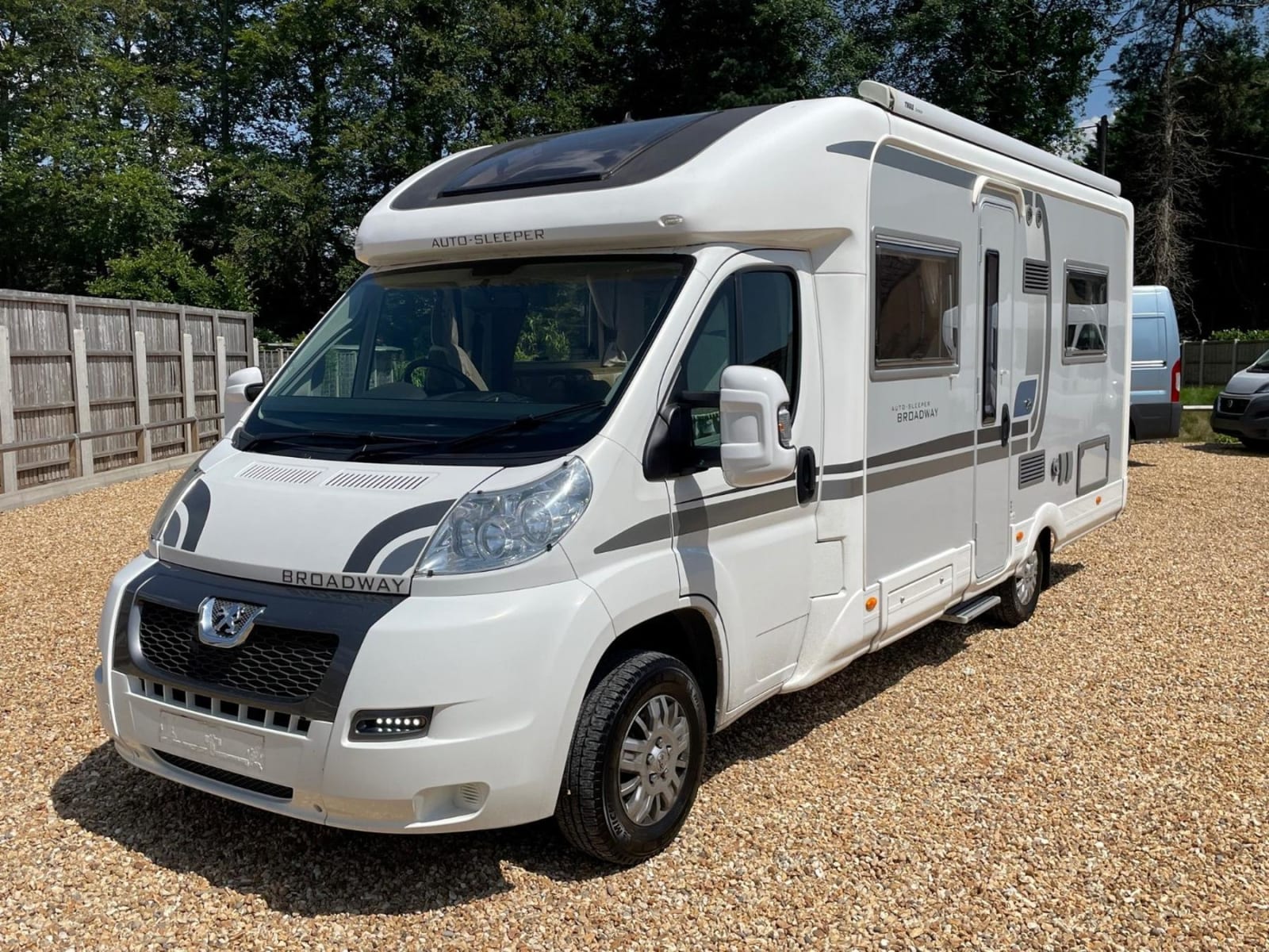 Auto-Sleeper Broadway FB- 2019 Motorhome