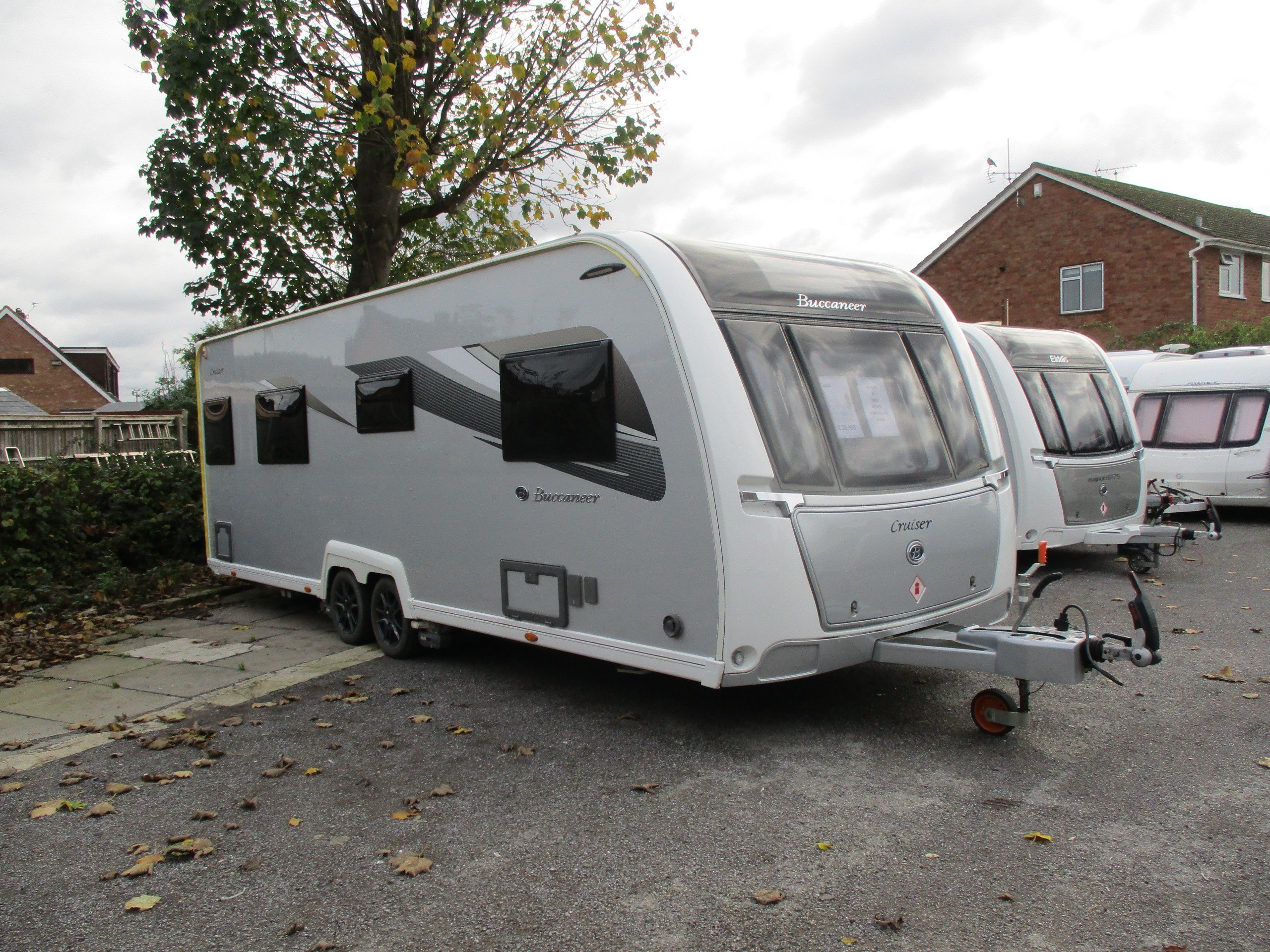 2021 Buccaneer Cruiser 4-Berth Caravan with AWD Mover and Air Conditioning
