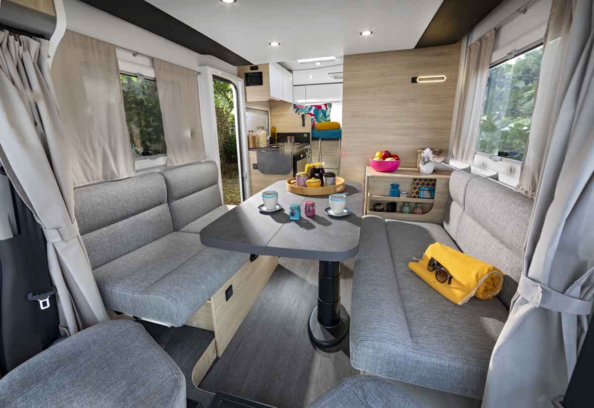 Chausson S614 First Line