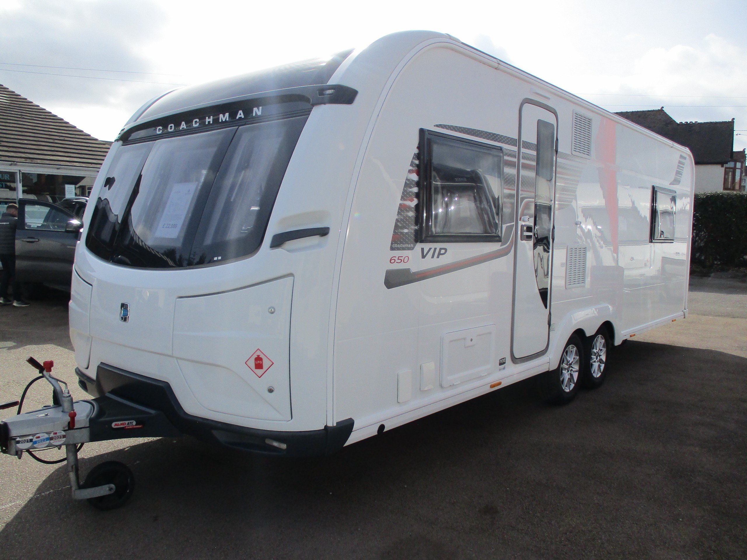2018 Coachman VIP 650 - 4-Berth Caravan with Rear Island Bed