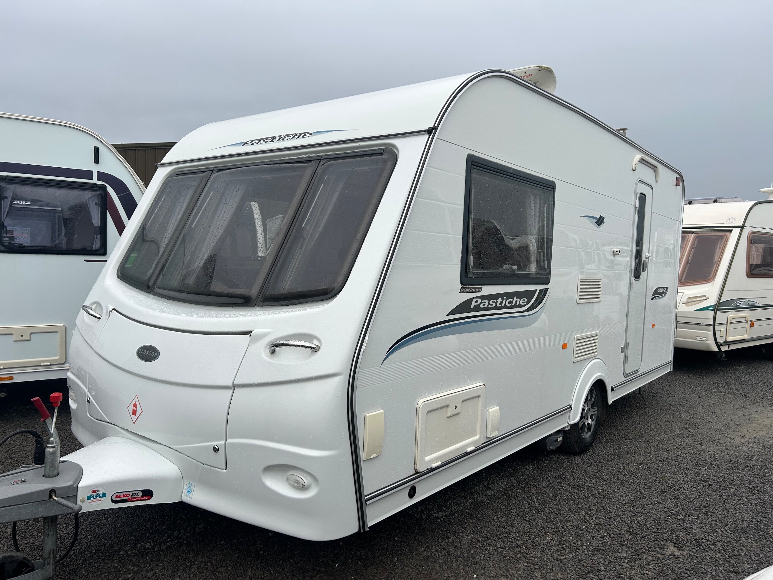 Coachman Pastiche 460 Platinum Edition 2011 2 Berth with Motor Mover