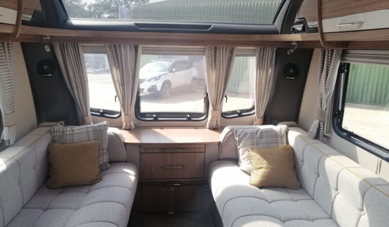 COACHMAN VIP 520