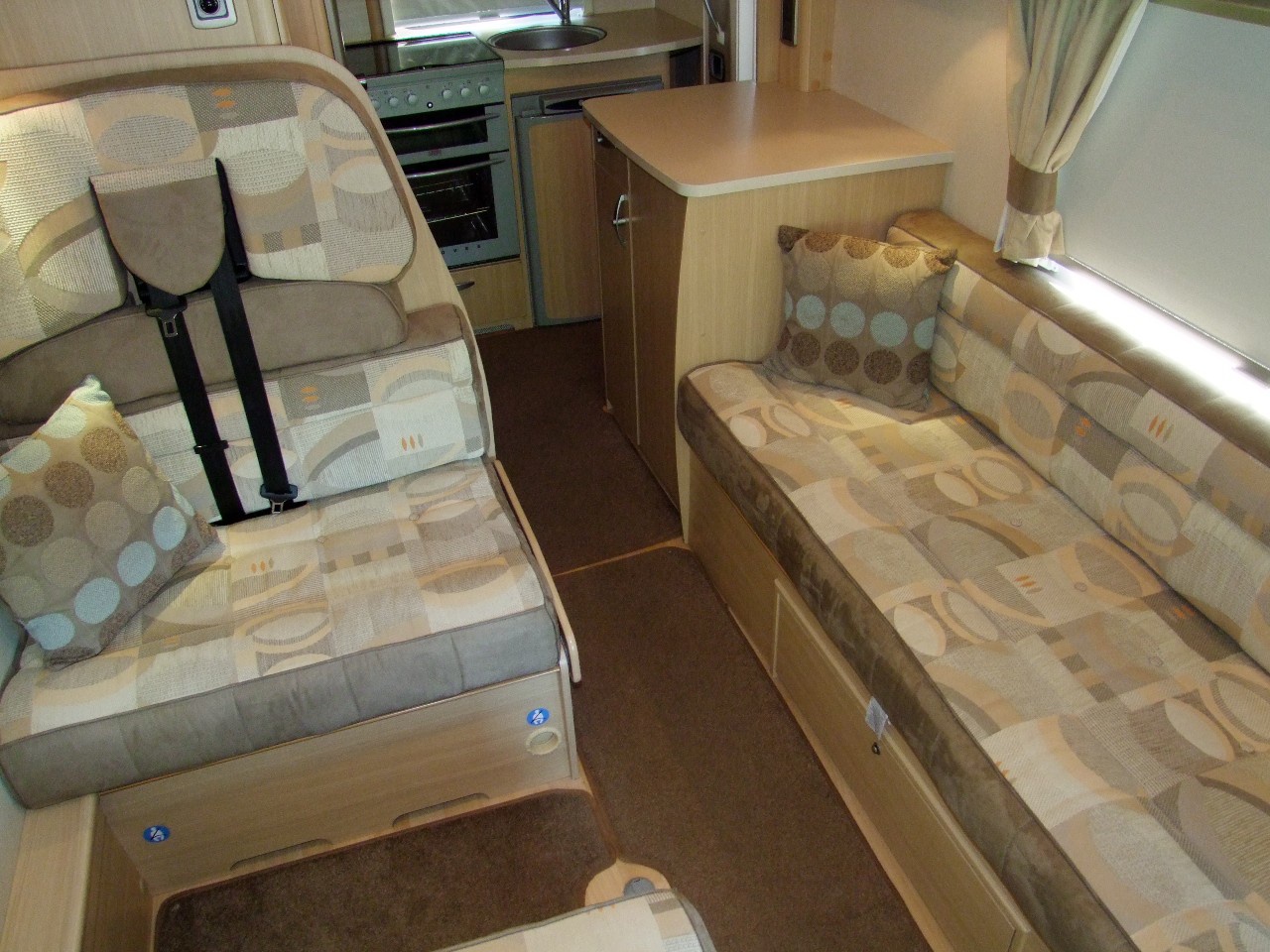 Bessacarr E435 Fiat Ducato, 5 Berth, 4 Belts, MOT, 12 Months Warranty, Habitation Service